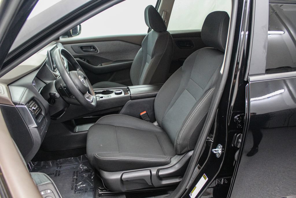 Used 2023 Nissan Rogue S AWD/4WD image 15
