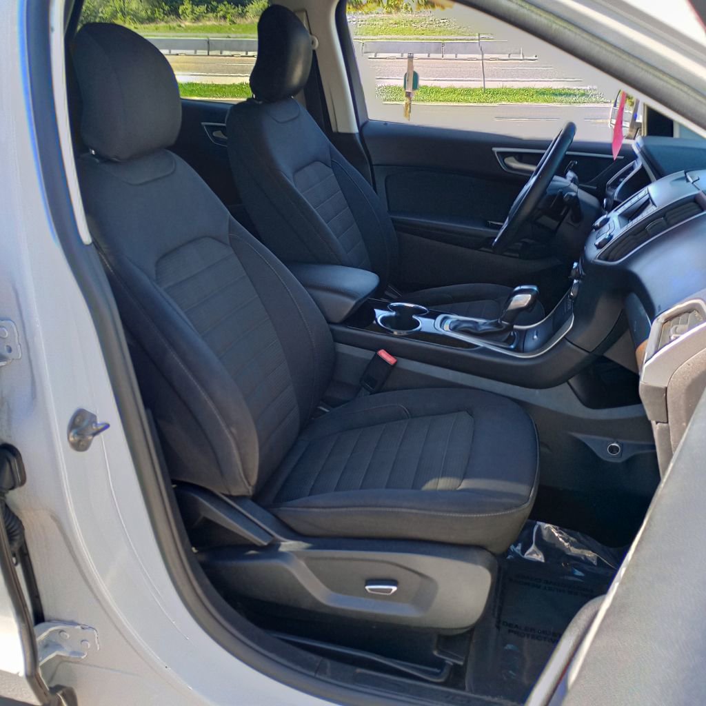 Used 2018 Ford Edge SEL image 22