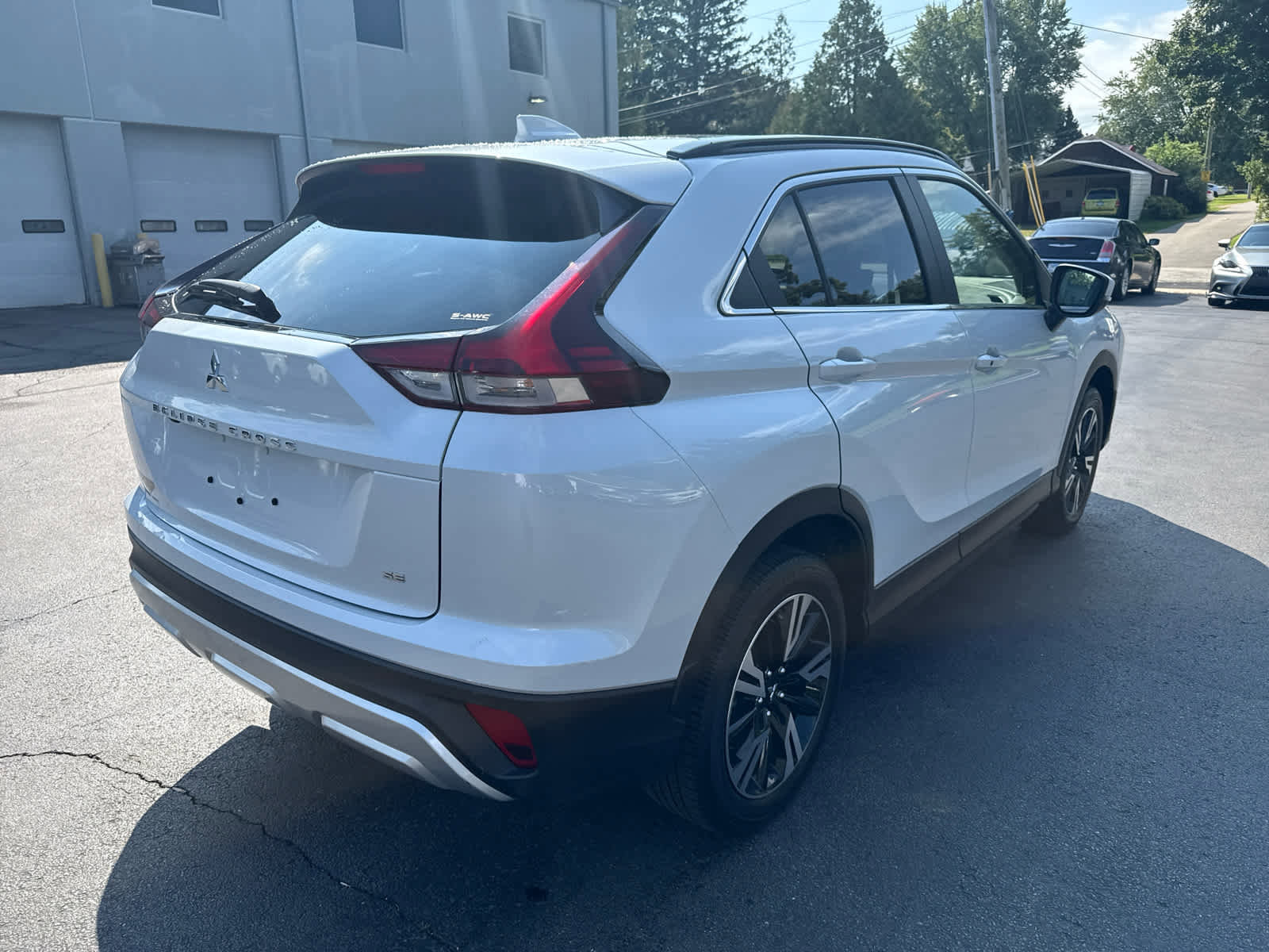 Used 2024 Mitsubishi Eclipse Cross SE image 3