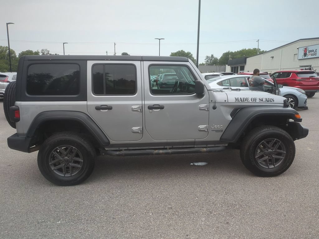 Used 2019 Jeep Wrangler Unlimited Sport S AWD/4WD image 4