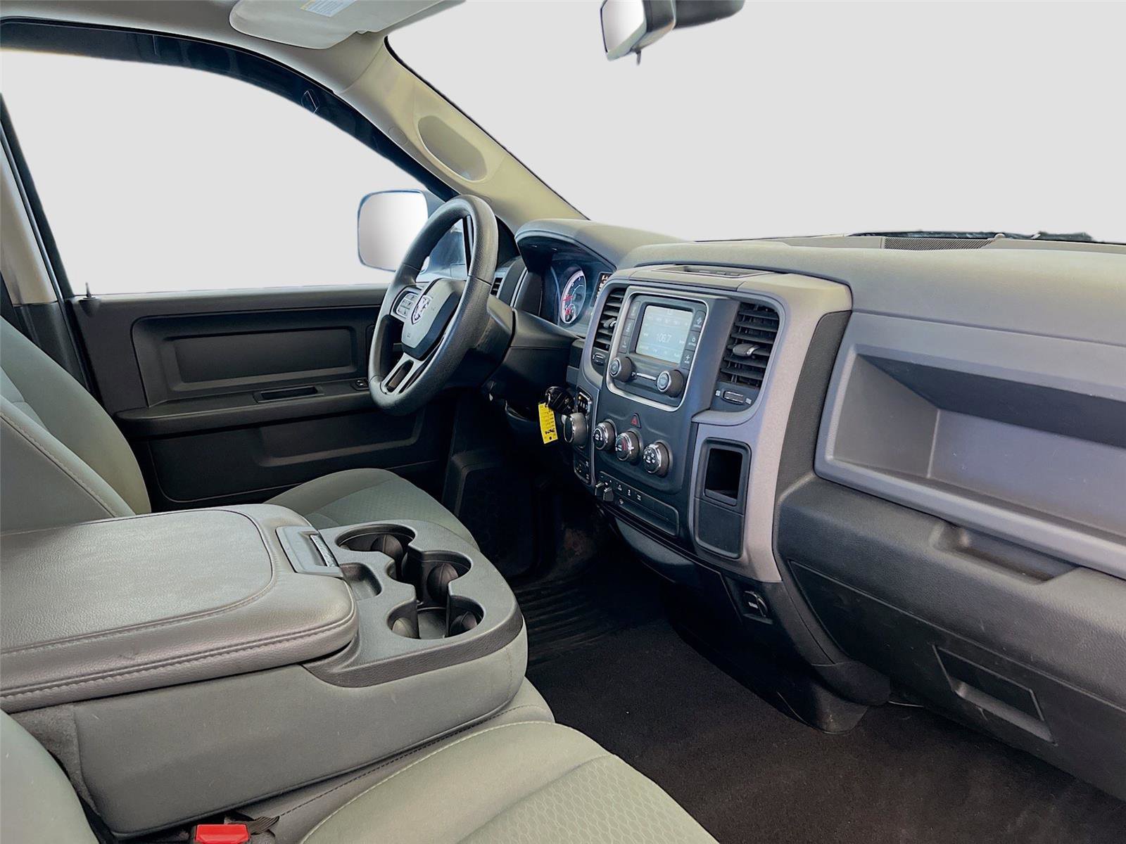 Used 2016 RAM 1500 Express AWD/4WD image 26