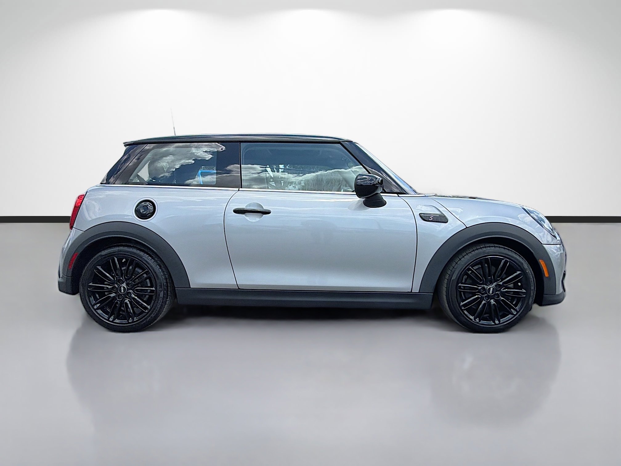 Used 2024 MINI Cooper S FWD image 6