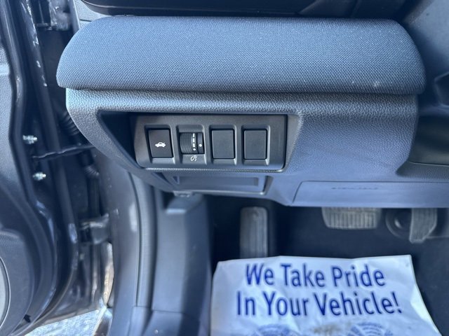 Used 2025 Subaru Legacy Premium image 11