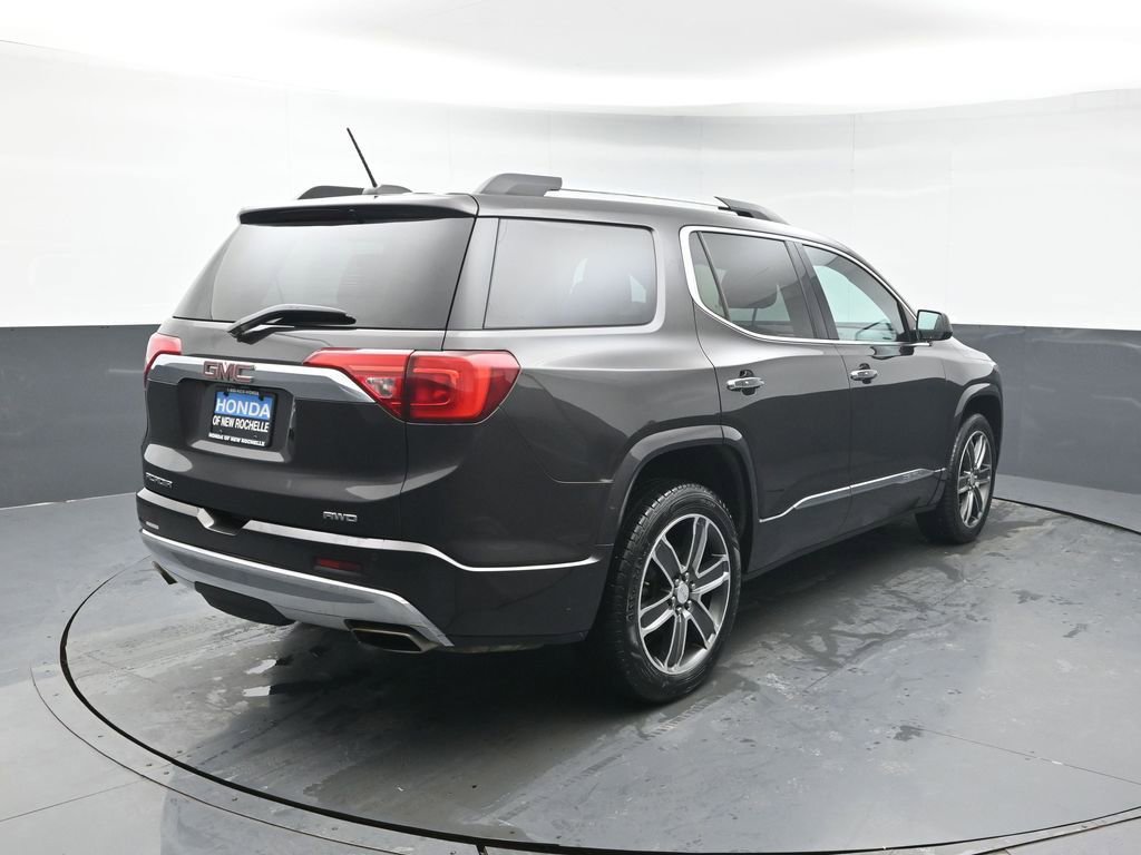 Used 2019 GMC Acadia Denali image 6