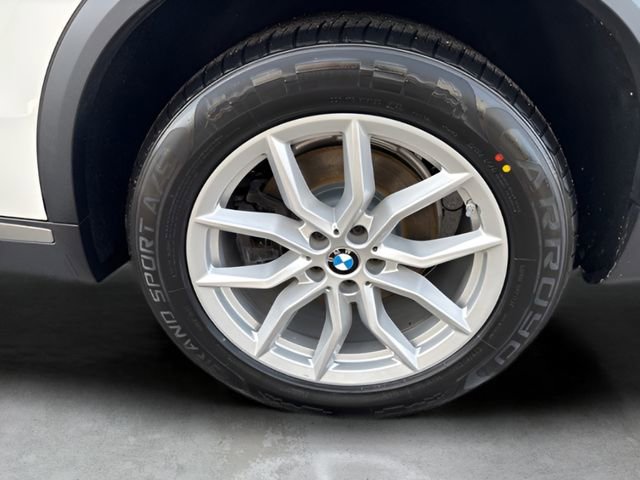 Used 2022 BMW X5 xDrive40i w/ Climate Comfort Package image 26