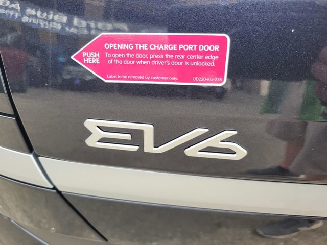 Used 2025 Kia EV6 Light w/ Light LR Technology Package image 7