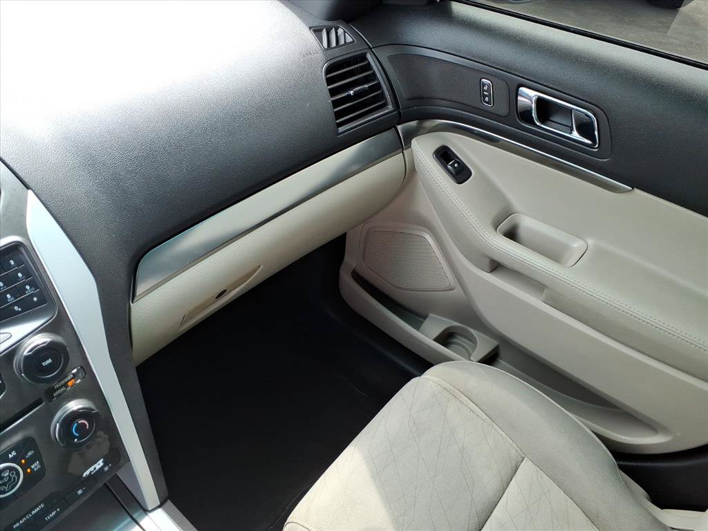Used 2014 Ford Explorer FWD image 33