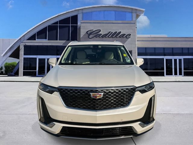 Used 2023 Cadillac XT6 Premium Luxury w/ Technology Package image 2