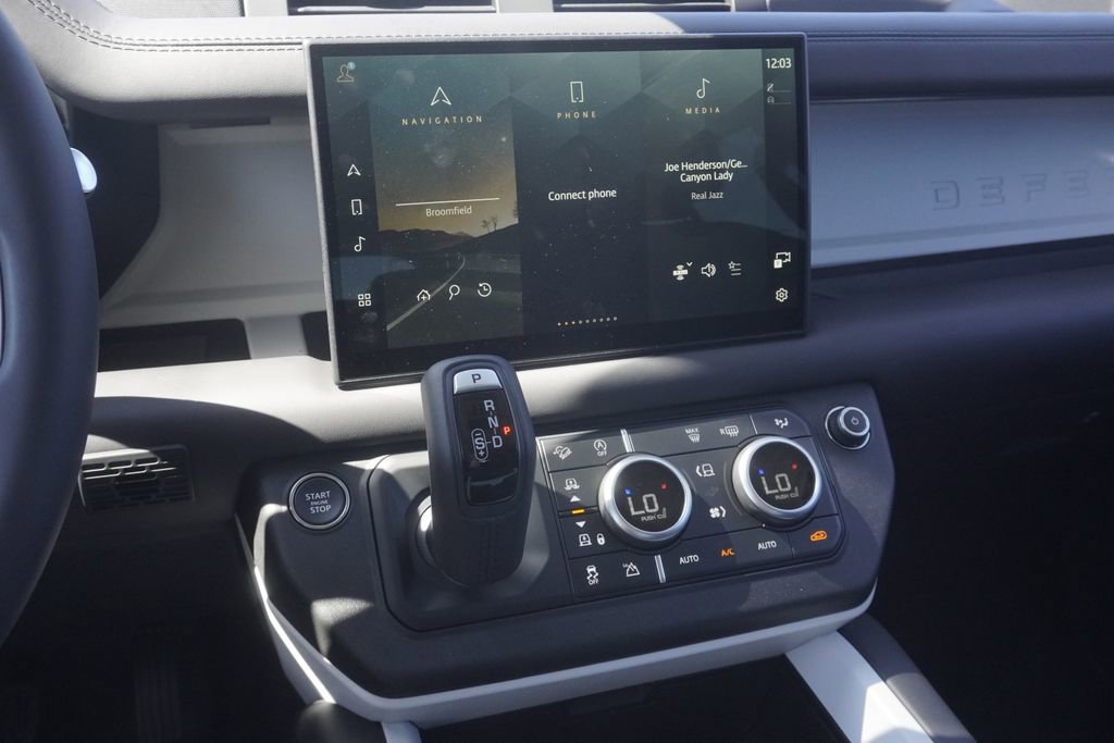 New 2025 Land Rover Defender 130 S image 15