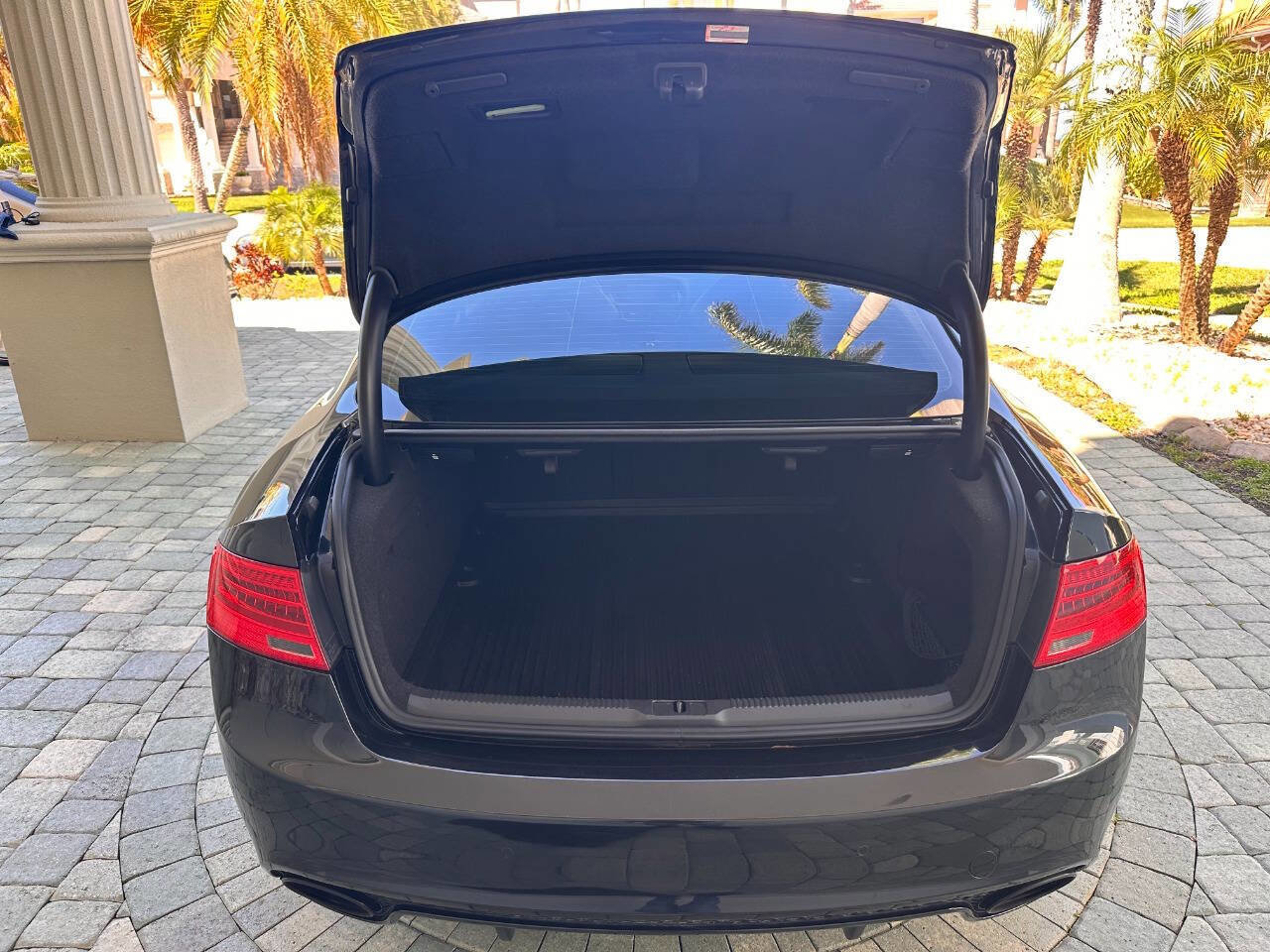 Used 2013 Audi RS 5 Coupe w/ Audi MMI Navigation Plus Pkg image 75
