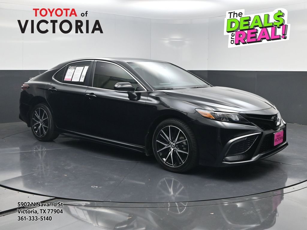 Used 2024 Toyota Camry SE