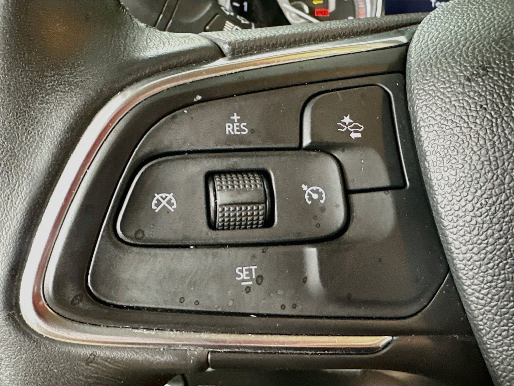 Used 2020 Buick Encore GX Select w/ Sport Touring Package FWD image 24