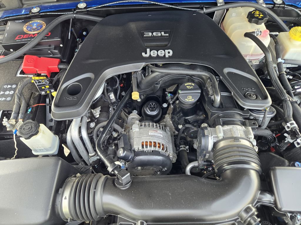 Used 2021 Jeep Gladiator Sport image 21