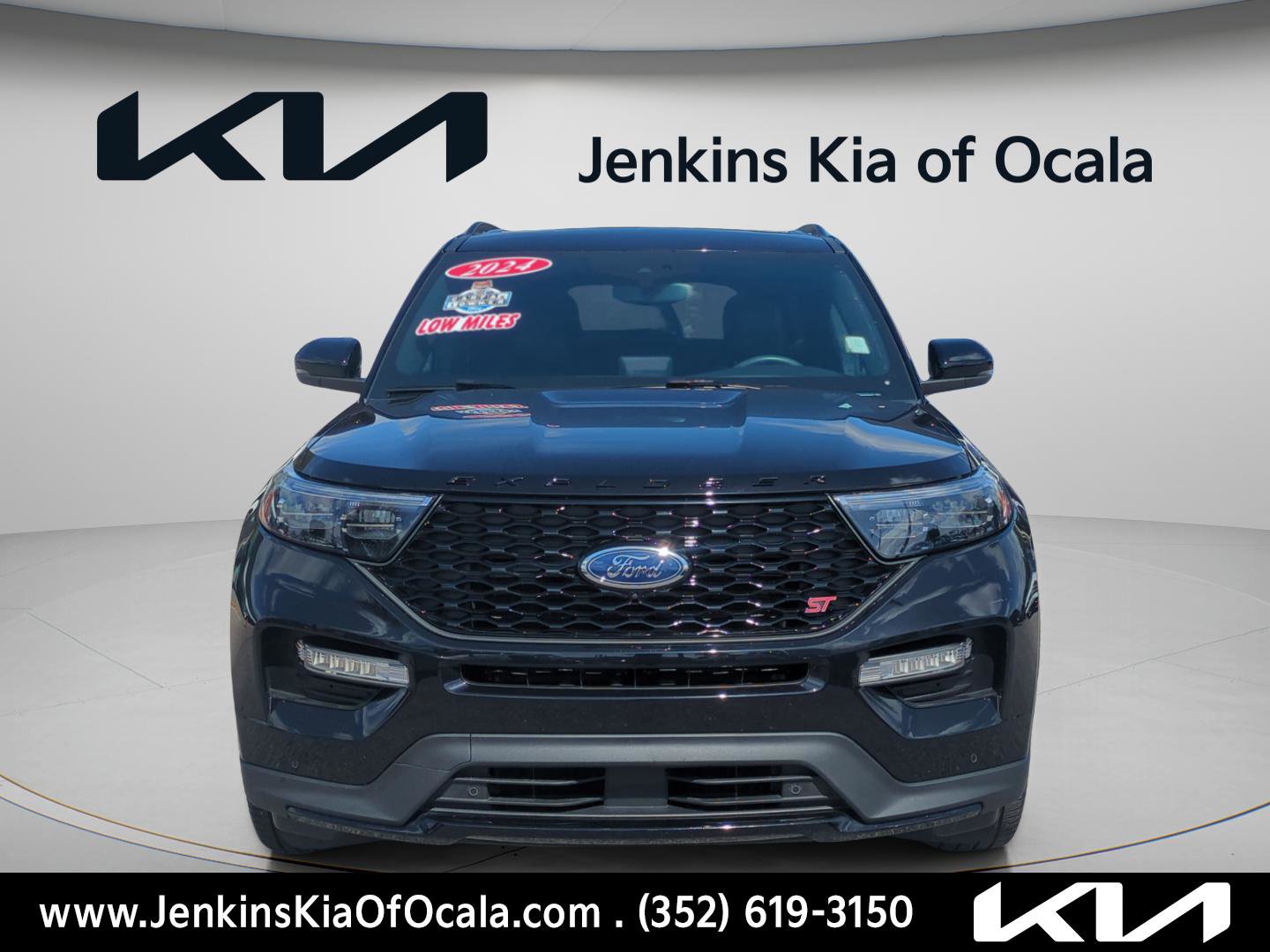 Used 2024 Ford Explorer ST w/ Equipment Group 401A image 8