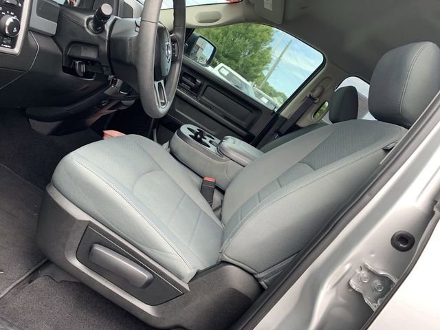 Used 2018 RAM 1500 Express RWD image 18