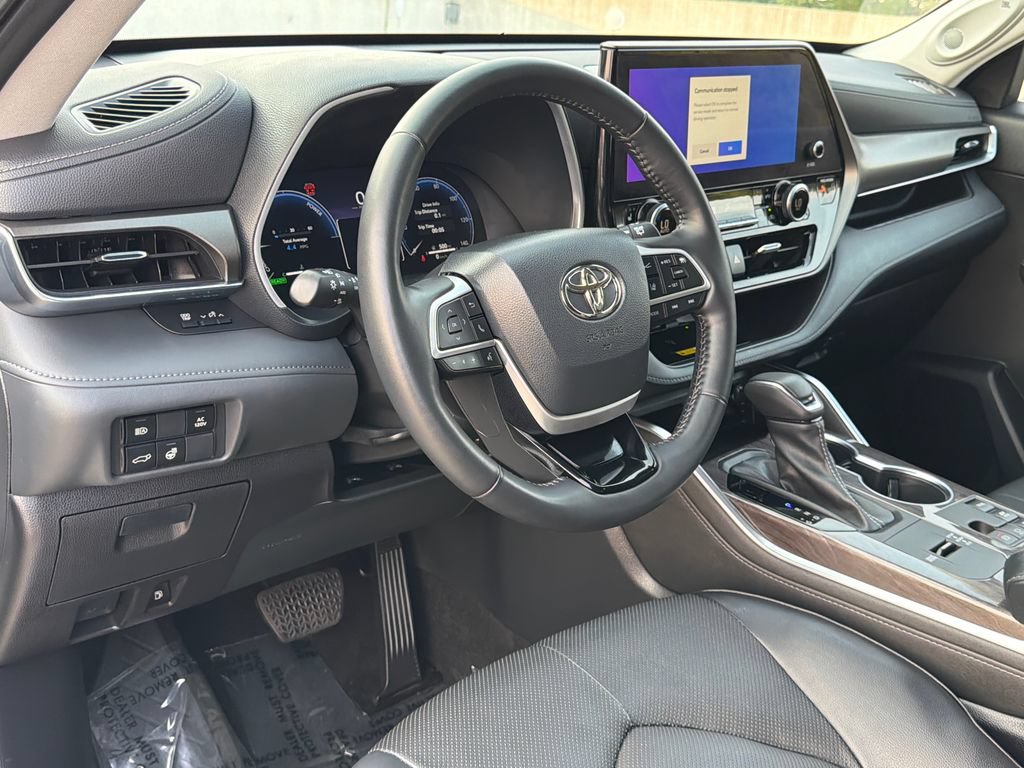 Used 2023 Toyota Highlander Limited AWD/4WD image 25