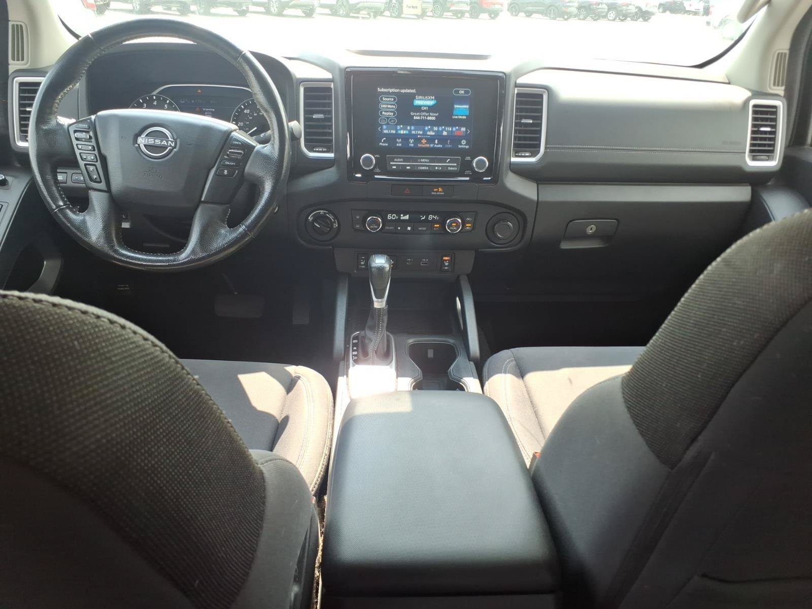 Used 2022 Nissan Frontier SV AWD/4WD image 14