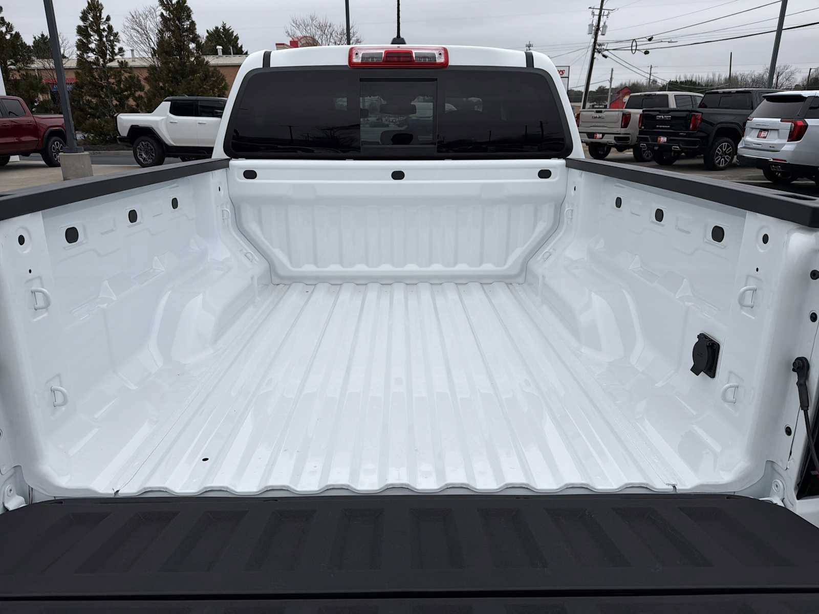 New 2026 GMC Canyon Elevation w/ Convenience Package RWD image 27