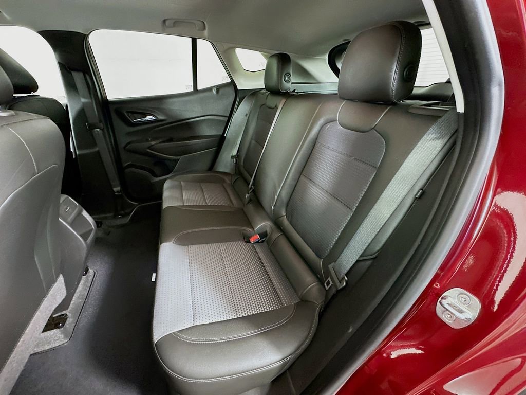 Used 2024 Chevrolet Trax LT w/ Sunroof Package image 24