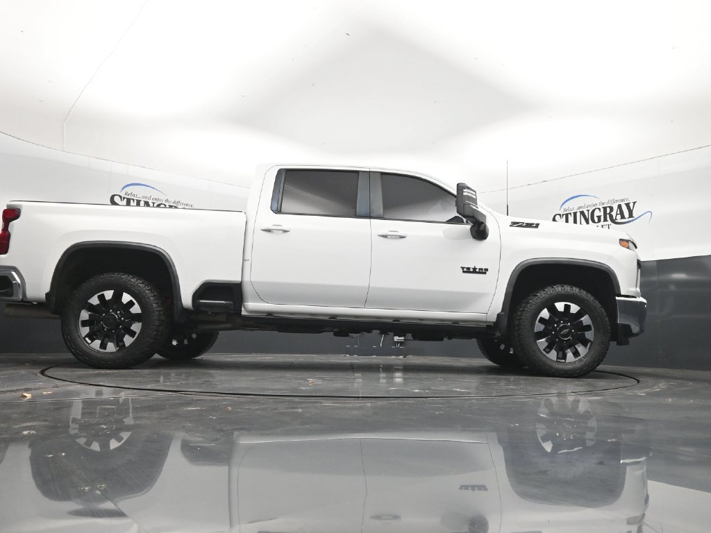 Used 2020 Chevrolet Silverado 2500 LT w/ Texas Edition AWD/4WD image 33