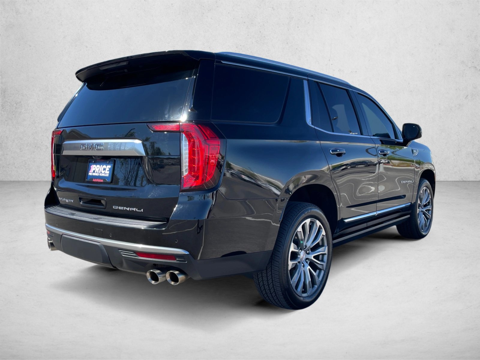 Used 2021 GMC Yukon Denali w/ Denali Premium Package AWD/4WD image 5