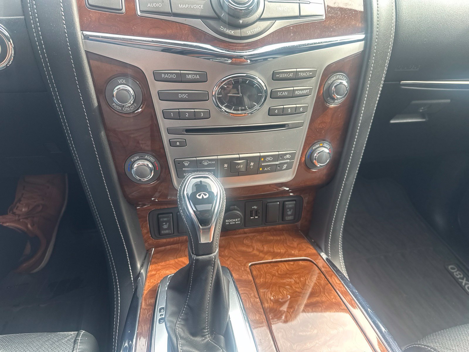 Used 2019 INFINITI QX80 Luxe w/ Proassist Package AWD/4WD image 12