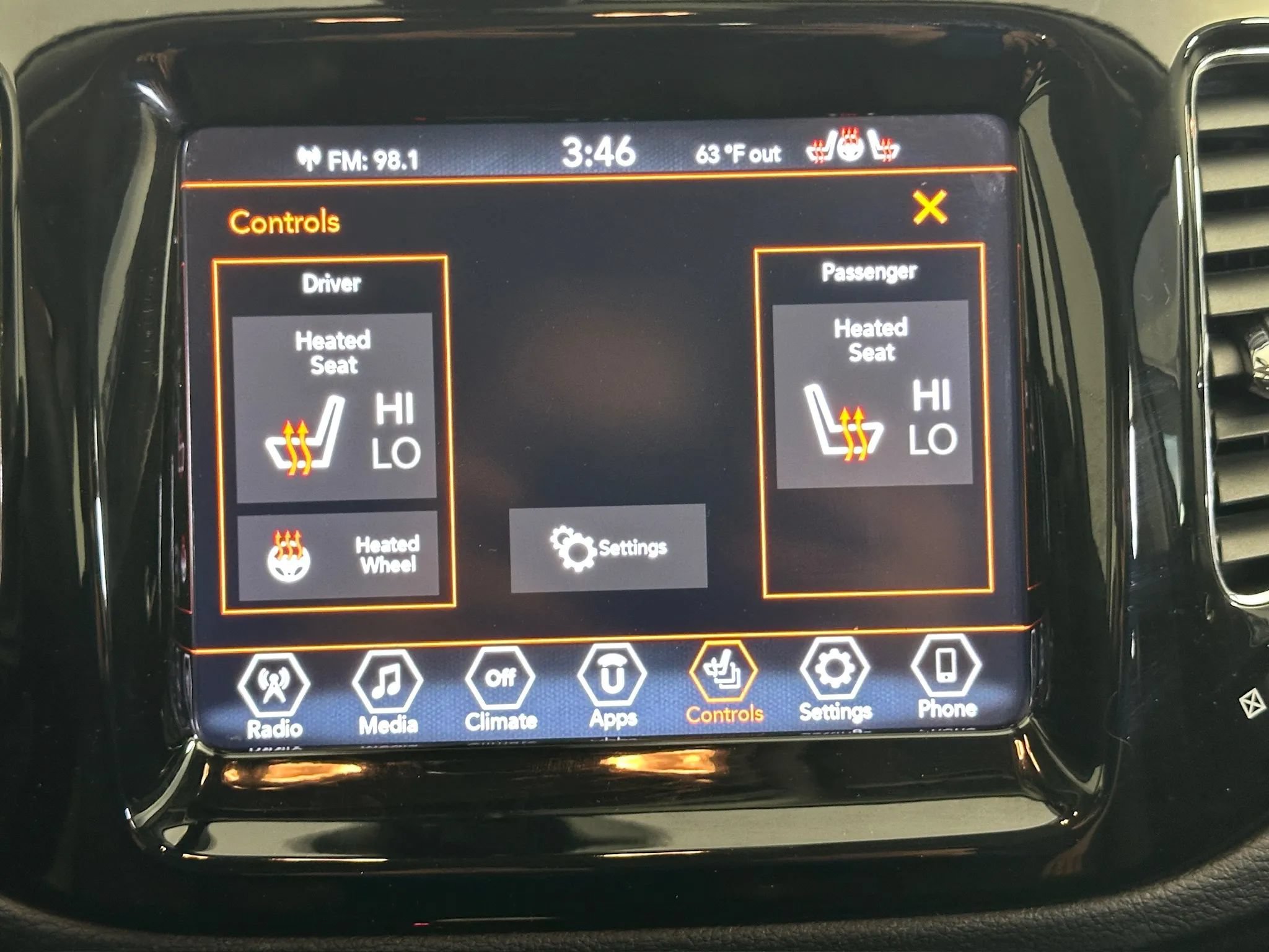 Used 2020 Jeep Compass Limited AWD/4WD image 17