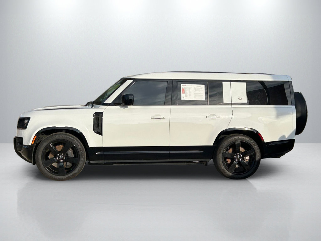 Used 2024 Land Rover Defender 130 X-Dynamic SE AWD/4WD image 8