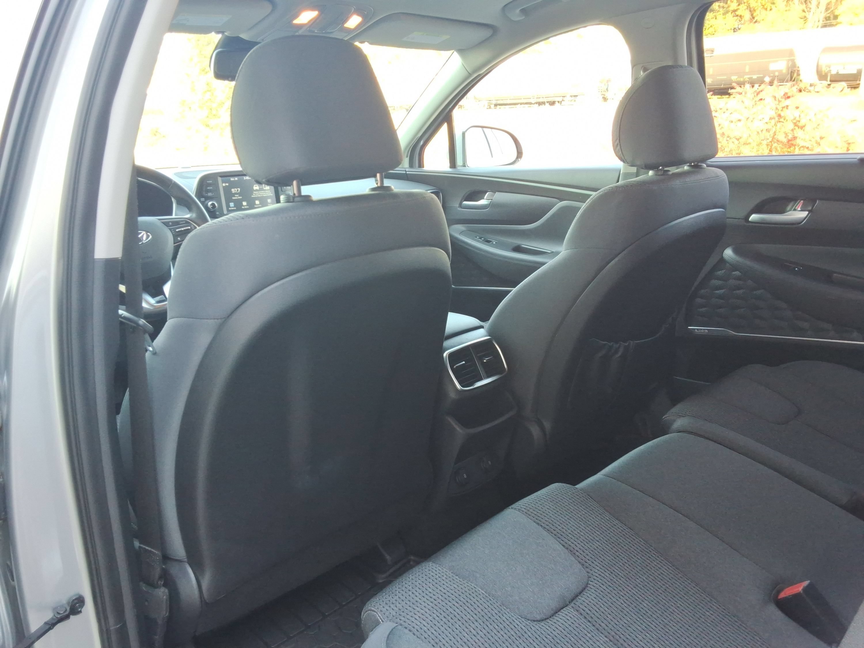 Used 2020 Hyundai Santa Fe SEL w/ Convenience Package AWD/4WD image 21