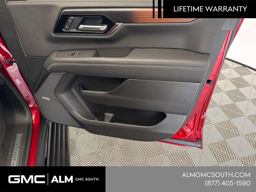 New 2026 GMC Yukon Denali w/ Sun & Power Step Package AWD/4WD image 16
