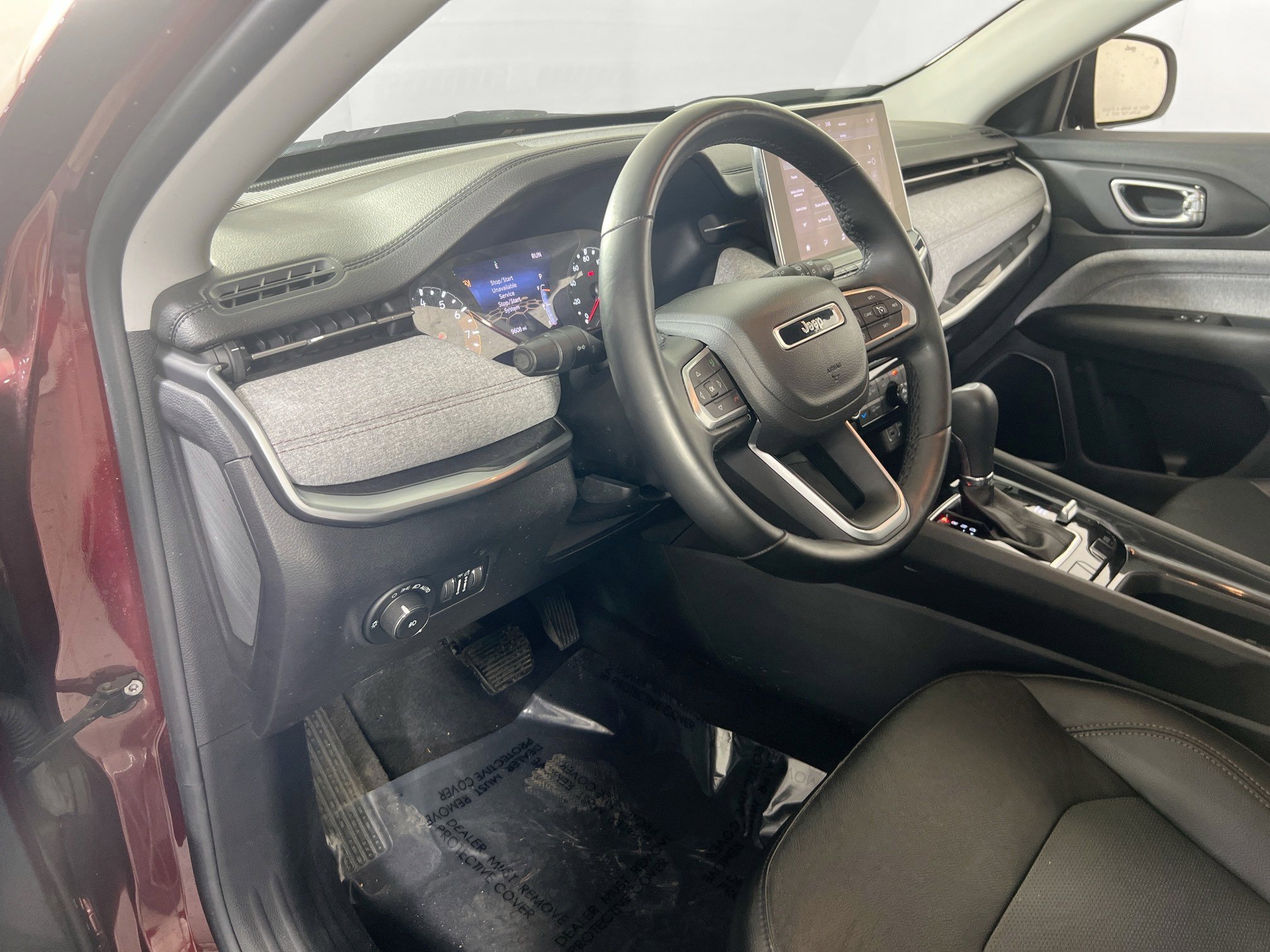 Used 2022 Jeep Compass Latitude image 9