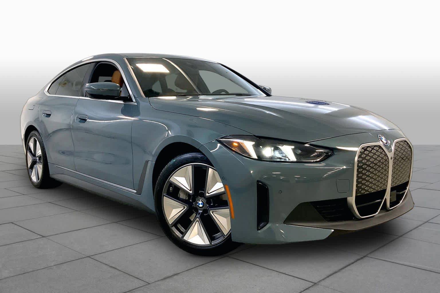 Used 2025 BMW i4 eDrive40 w/ Premium Package RWD image 2