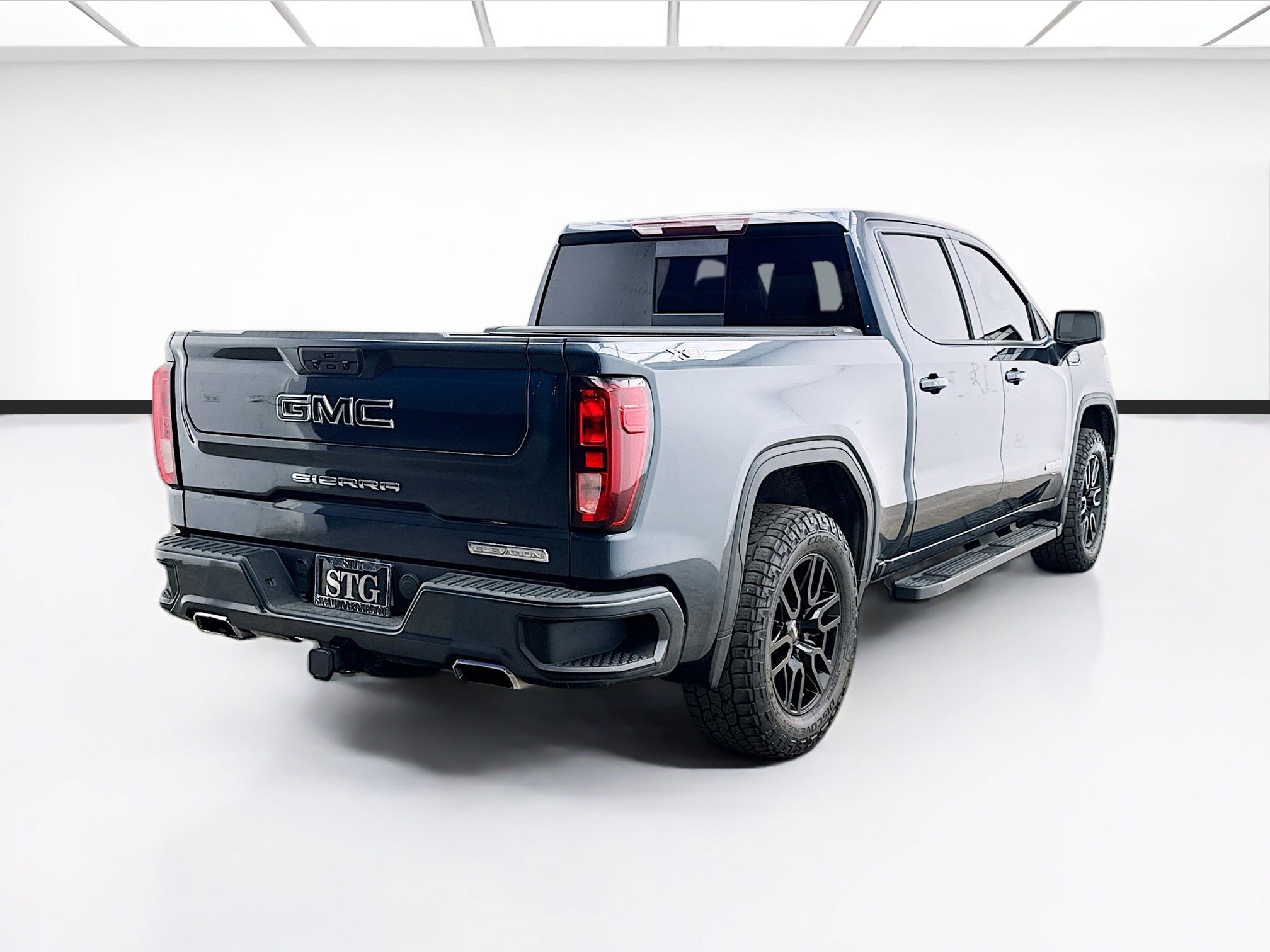 Used 2021 GMC Sierra 1500 Elevation image 4