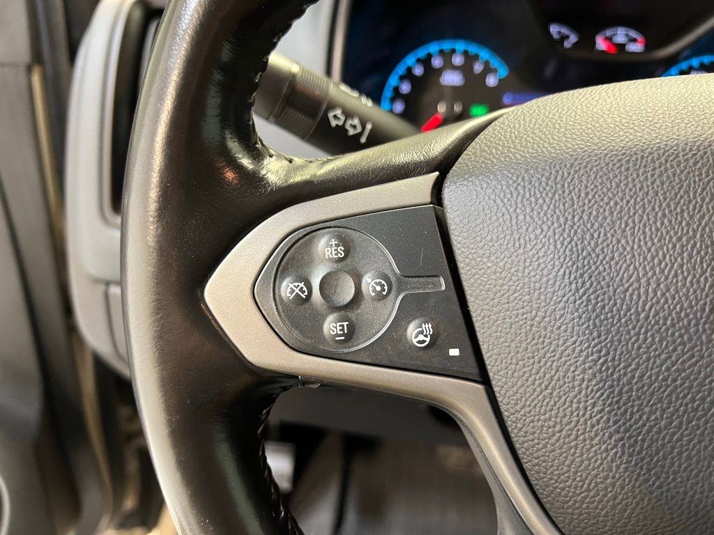 Used 2022 Chevrolet Colorado Z71 AWD/4WD image 19