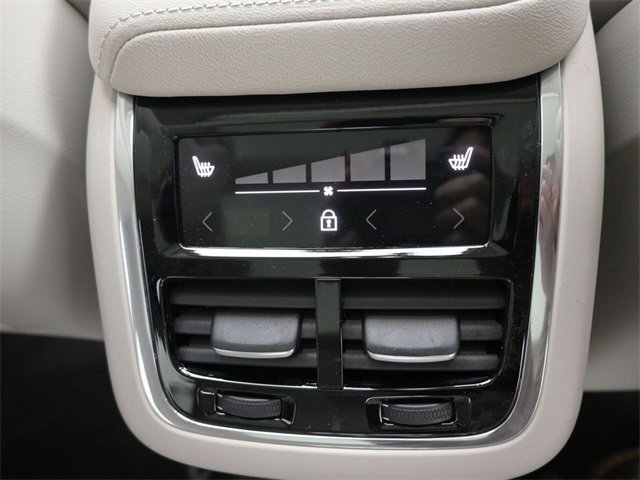 New 2026 Volvo XC60 B5 Ultra w/ Protection Package Premier image 36