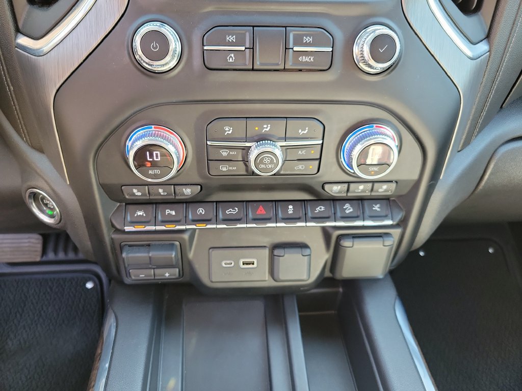 Used 2021 GMC Sierra 1500 Denali w/ Denali Ultimate Package AWD/4WD image 33