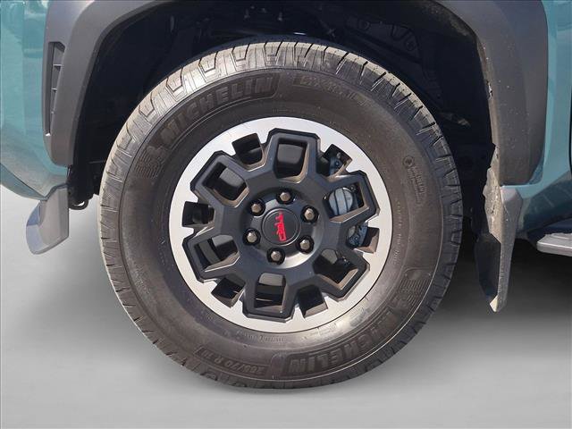 Certified 2025 Toyota 4Runner TRD Off-Road Premium AWD/4WD image 22