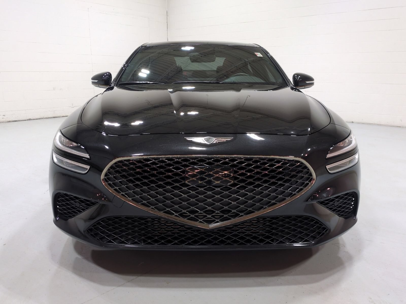 Certified 2025 Genesis G70 3.3T Advanced AWD/4WD image 8