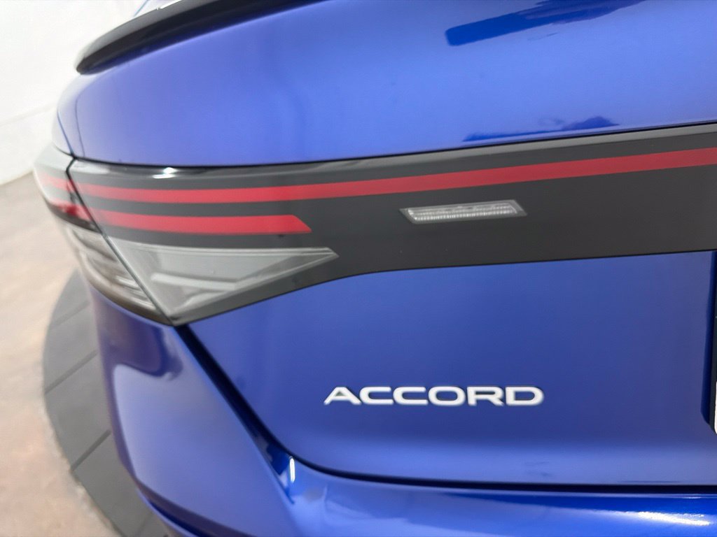 Used 2024 Honda Accord Sport image 11
