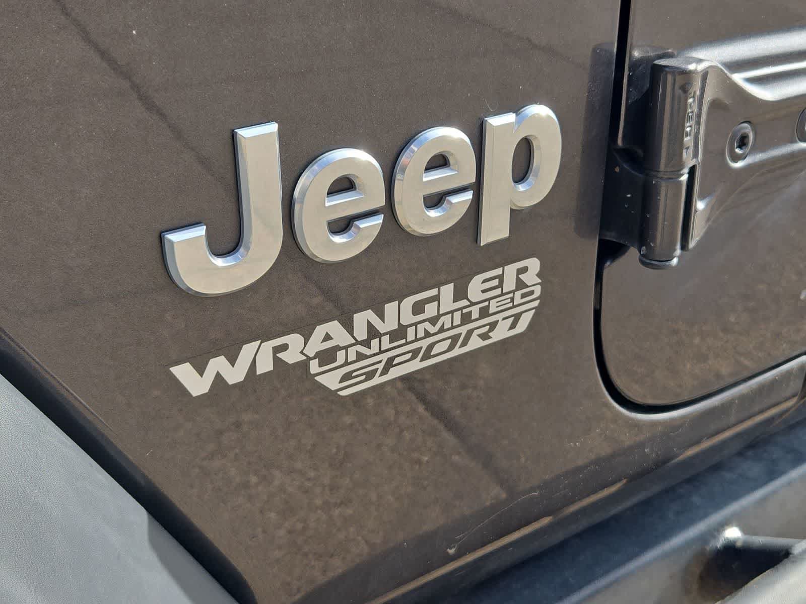 Used 2018 Jeep Wrangler Unlimited Sport AWD/4WD image 12