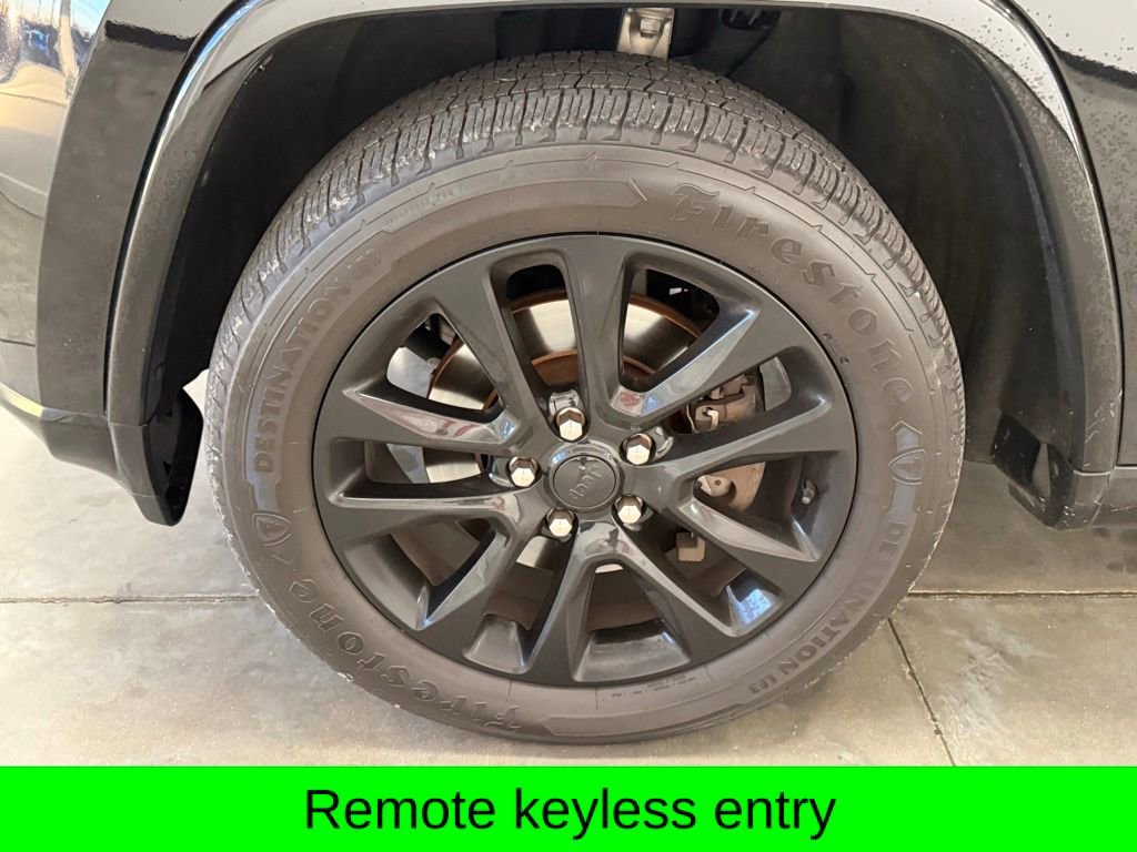 Used 2021 Jeep Grand Cherokee Laredo X image 4