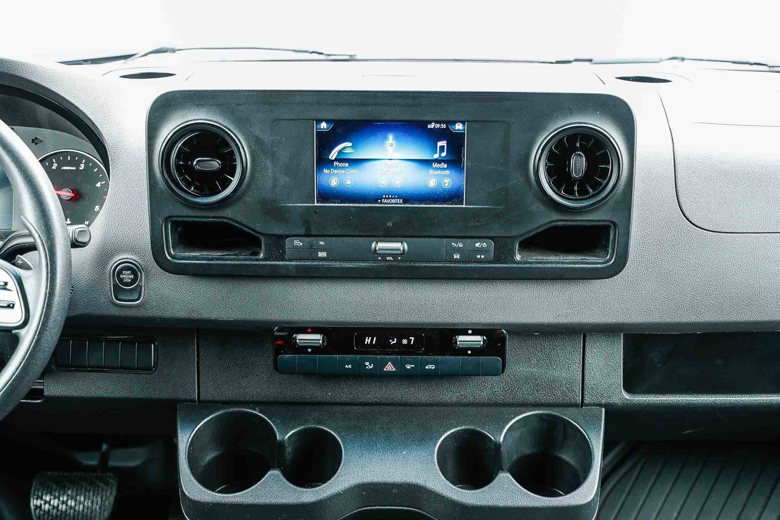 Used 2023 Mercedes-Benz Sprinter 144 Cargo image 11