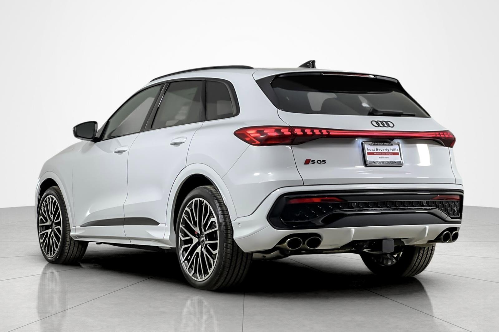 New 2025 Audi SQ5 Premium Plus image 4