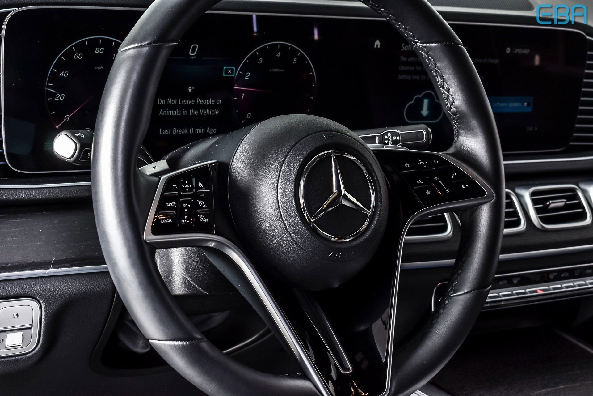 Used 2025 Mercedes-Benz GLE 350 4MATIC image 18