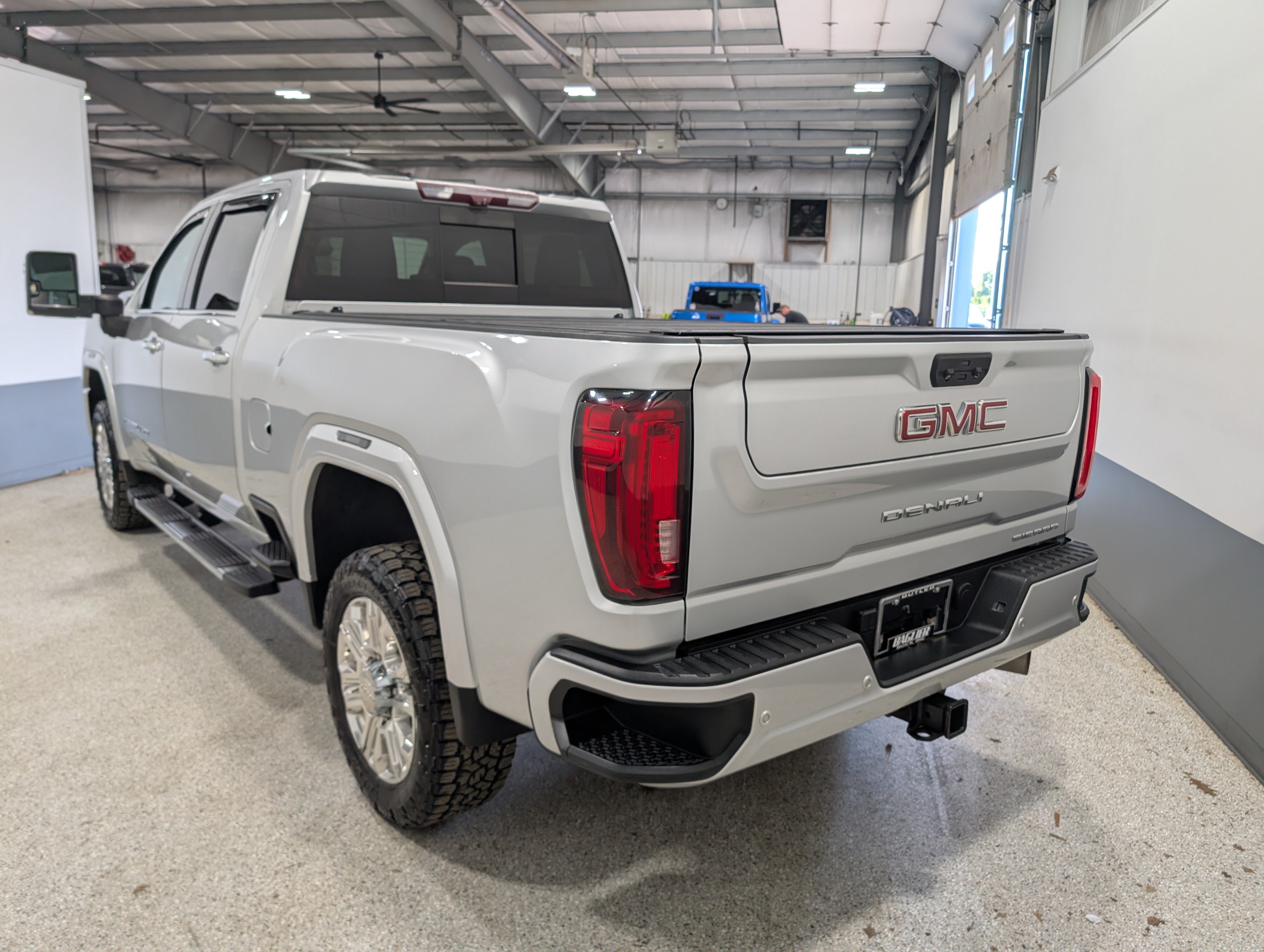 Used 2020 GMC Sierra 3500 Denali w/ Denali Ultimate Package AWD/4WD image 5