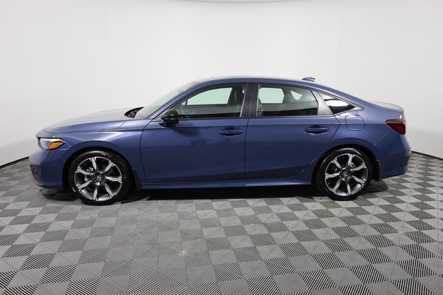 Used 2025 Honda Civic Sport Touring image 8