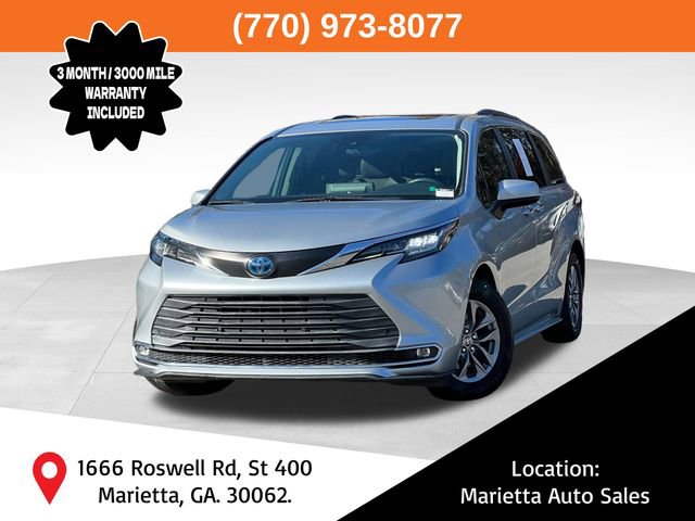 Used 2021 Toyota Sienna XLE image 1