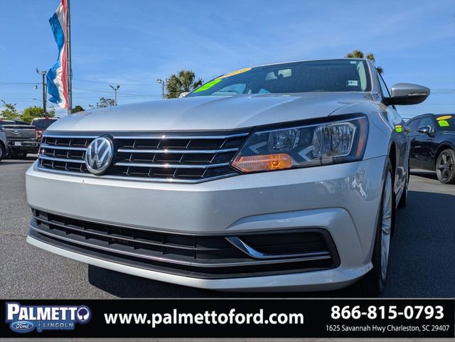 Used 2019 Volkswagen Passat 2.0T Wolfsburg FWD image 7