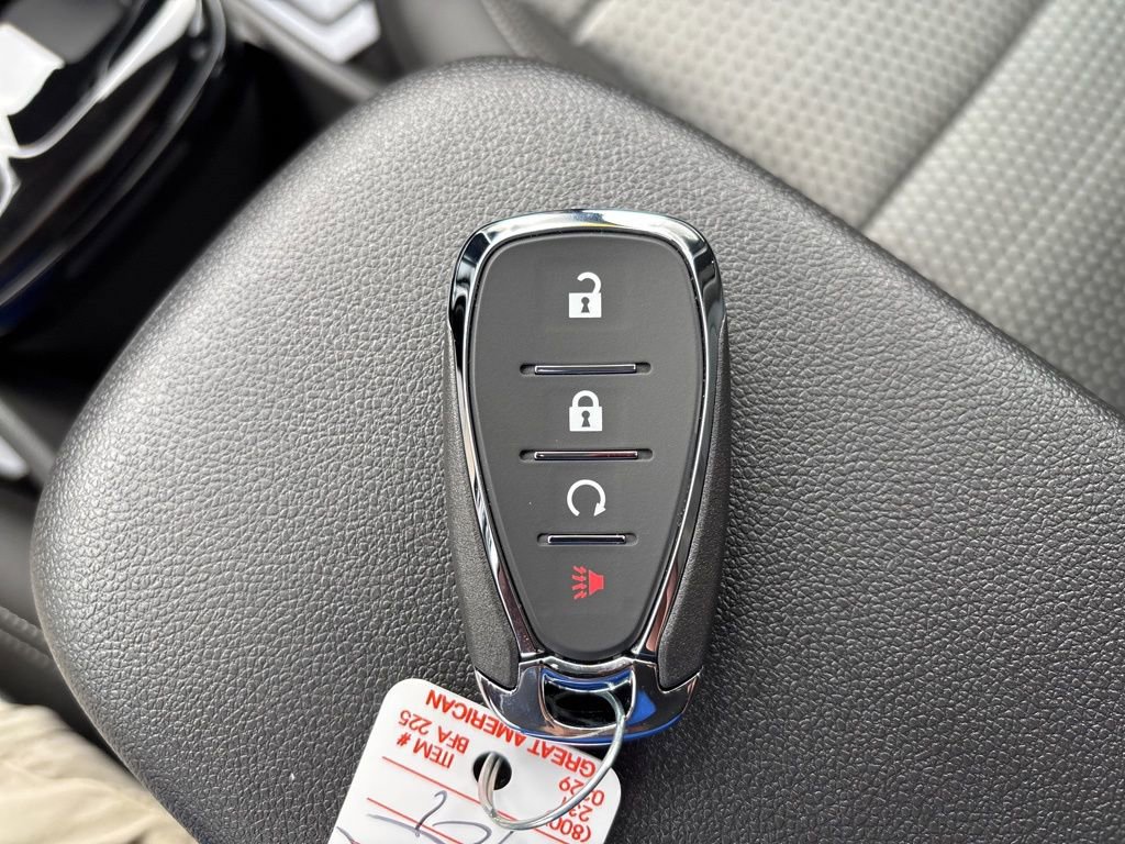 New 2026 Chevrolet Trax LT w/ Sunroof Package FWD image 21