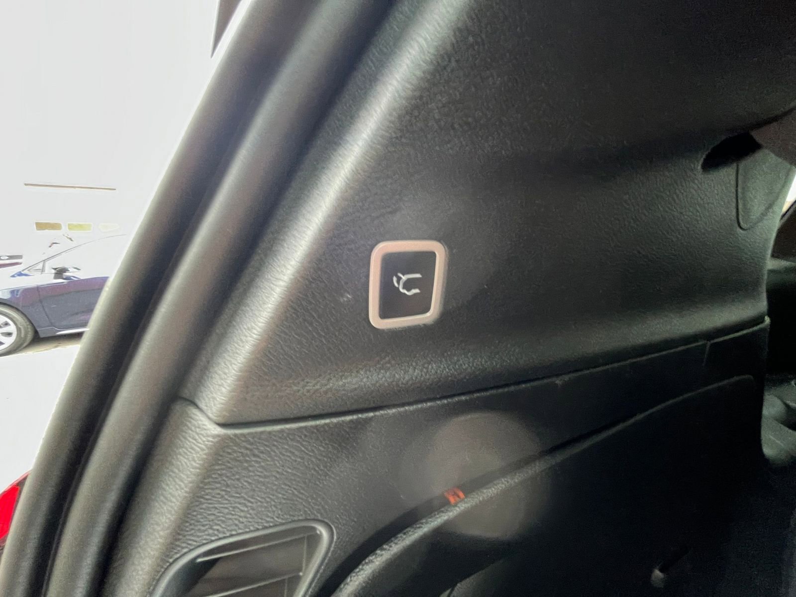 Used 2025 Chrysler Pacifica Limited FWD image 24